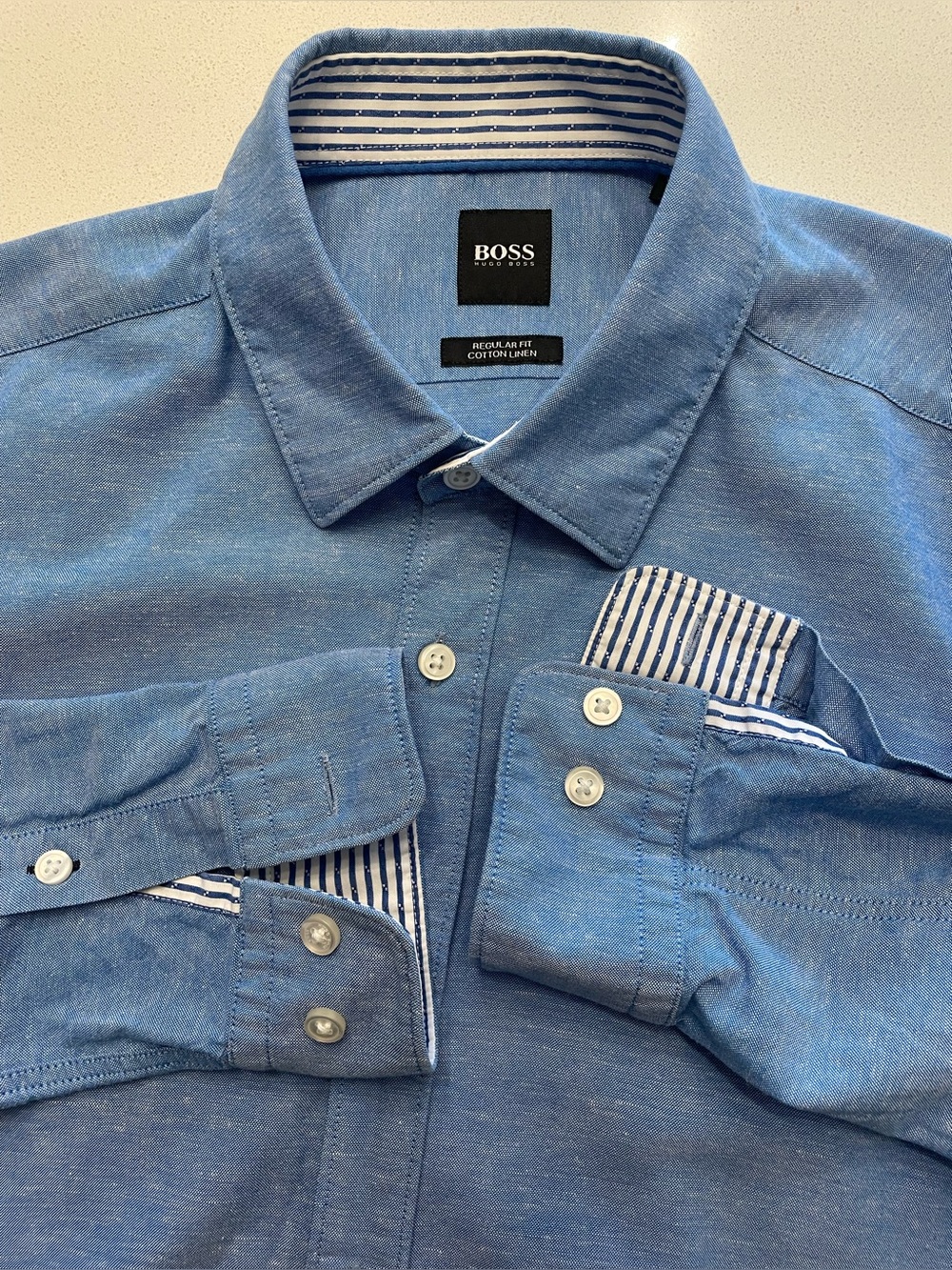 Hugo Boss - cotton button up shirt Size Medium